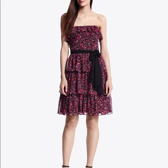 White House Black Market Dresses & Skirts - WHBM ditzy print floral pink strapless ruffle dres